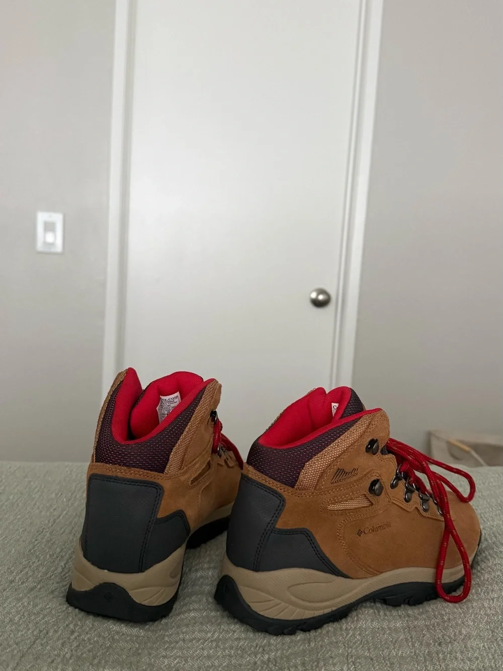 Columbia Brown Suede Hiking Boots with Red Accents